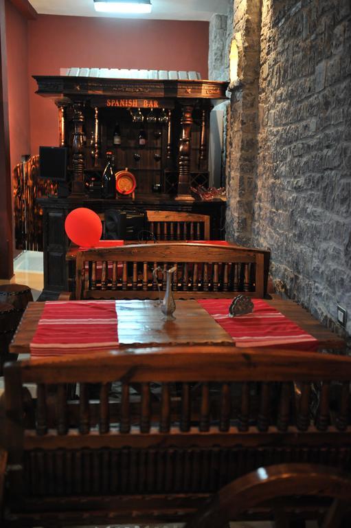Hotel Carmen Shkoder Luaran gambar