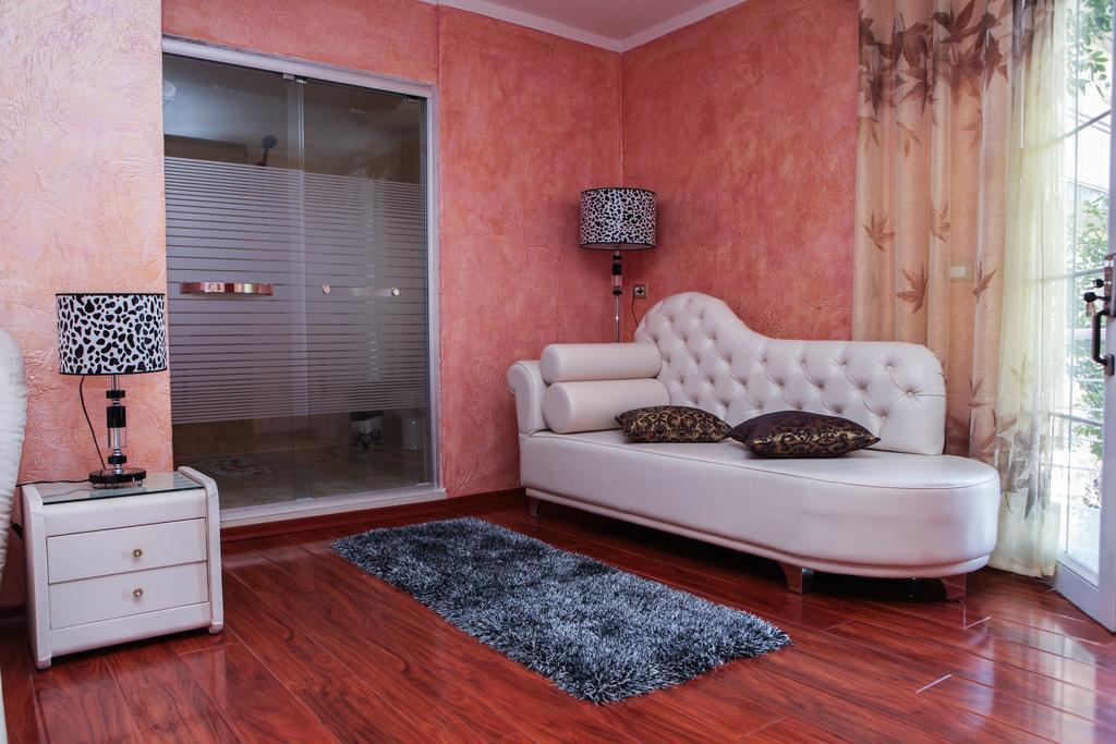 Hotel Carmen Shkoder Bilik gambar