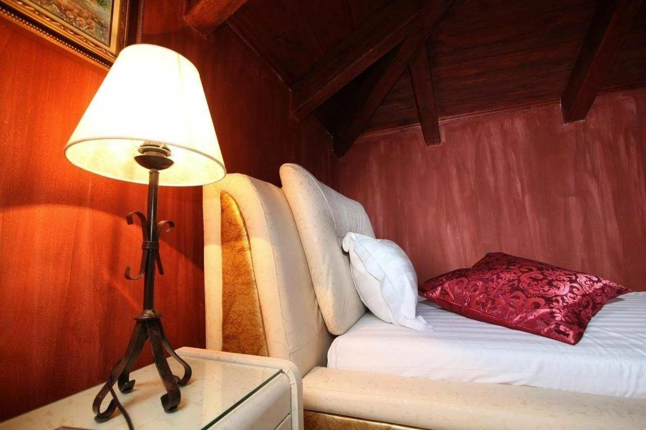 Hotel Carmen Shkoder Luaran gambar